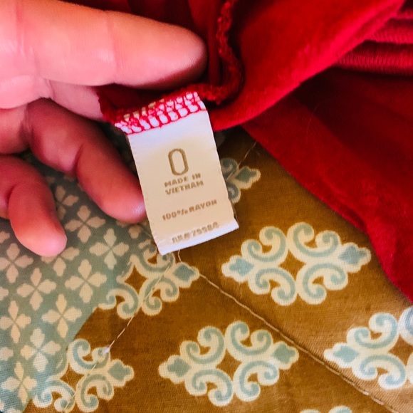 ❤️Chico’s Red Top❤️ - Picture 7 of 8